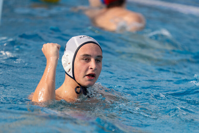 Στα τελικά οι Νέοι άνδρες,εκτός οι Νέες γυναίκες