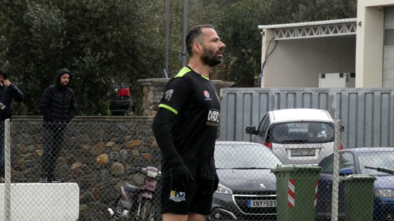 Παραμένει στην κορυφή ο Μαναρώλης